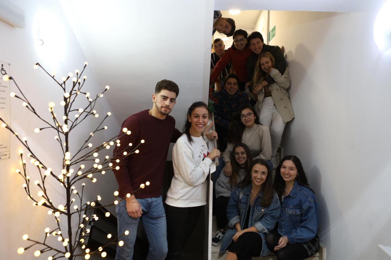 Residencia Universitaria Alboran *