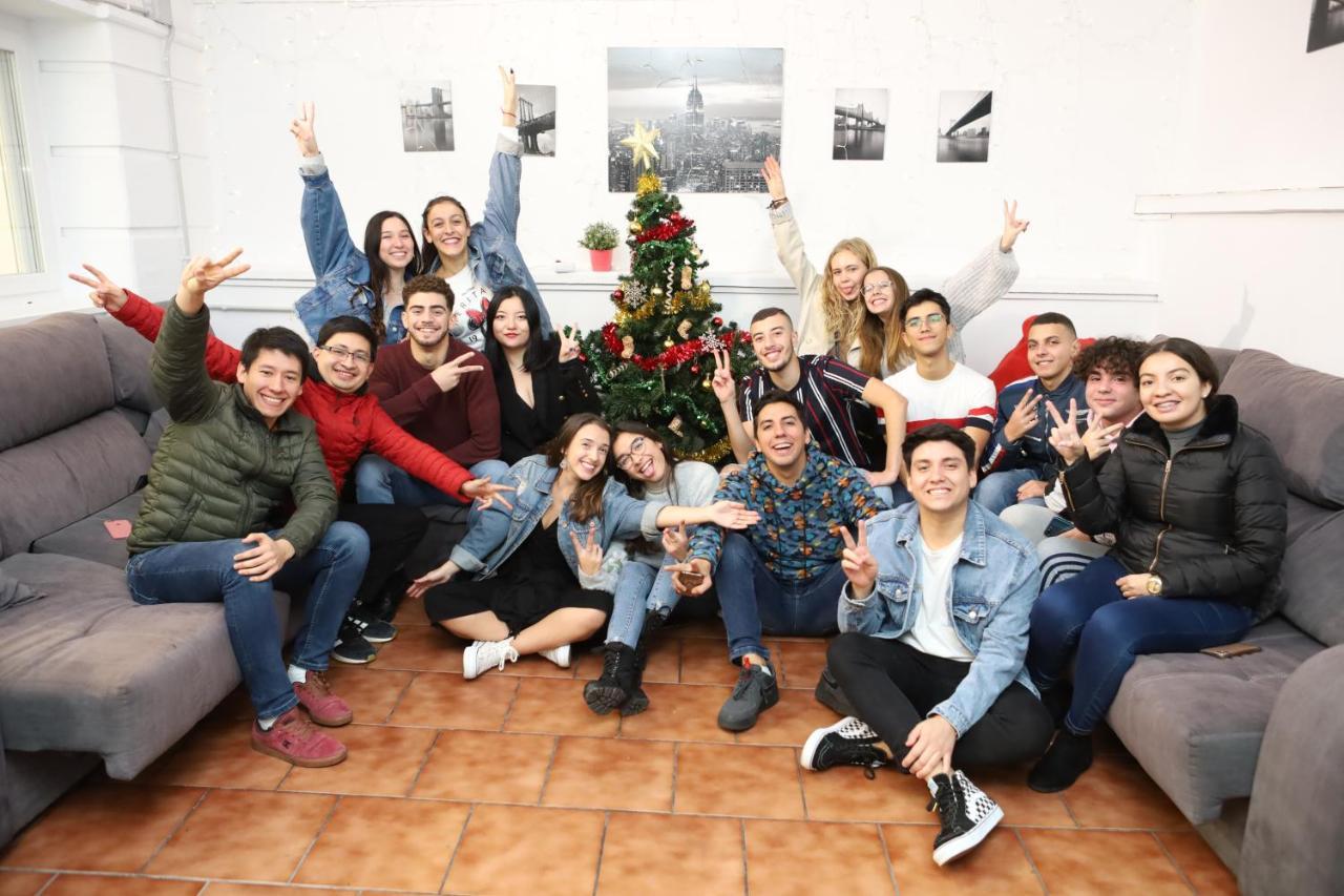 Residencia Universitaria Alboran Apartment *