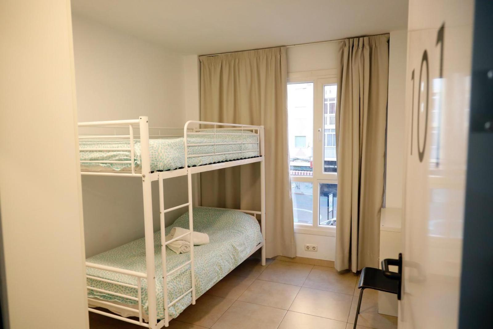 Residencia Universitaria Alboran Apartment *